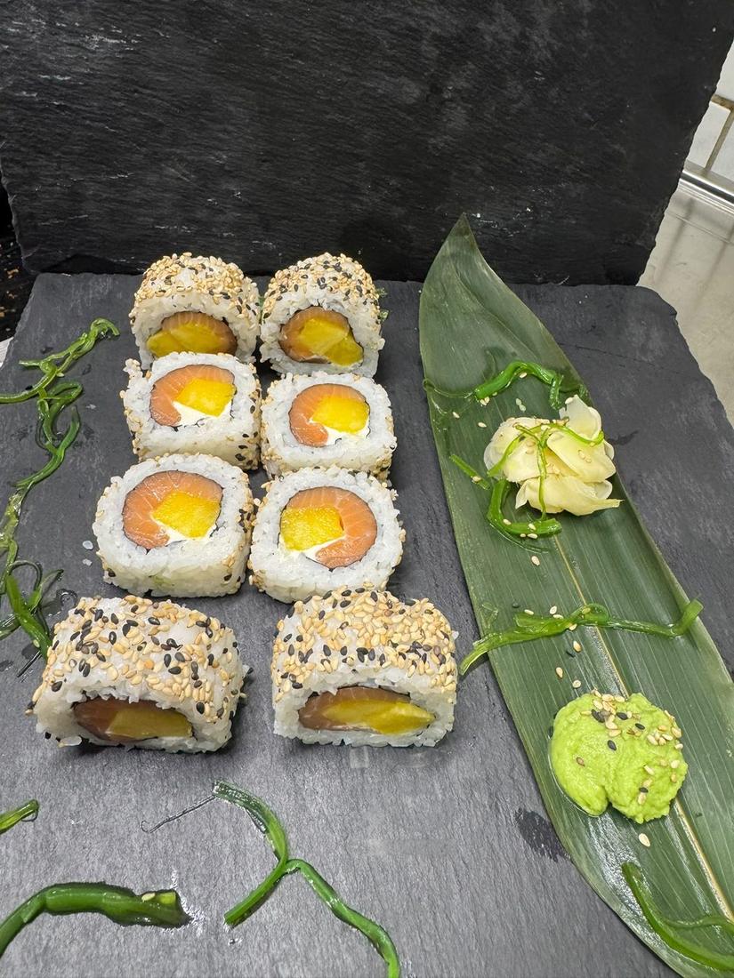 Lachs-Mango Roll